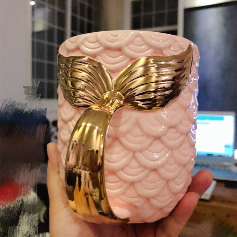 Beauty Mermaid Handle Large Capacity Tea Milk Cups And Mugs Pearl Glaze Gold Coffee Mug Drinkware 420ML
