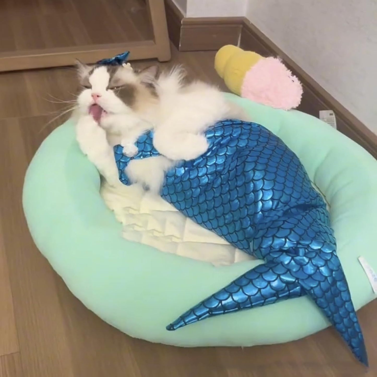 Cat Mermaid Costume Creative Cat And Dog Costumes Funny Cat Mermaid Costume Cat Mermaid Fishtail Dress Puppy Mermaid Fishtail Dress Pet Mermaid Costume Humor Funny Photo Props